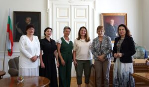 Чл.-кор. Славчева се срещна с представители на БТПП
