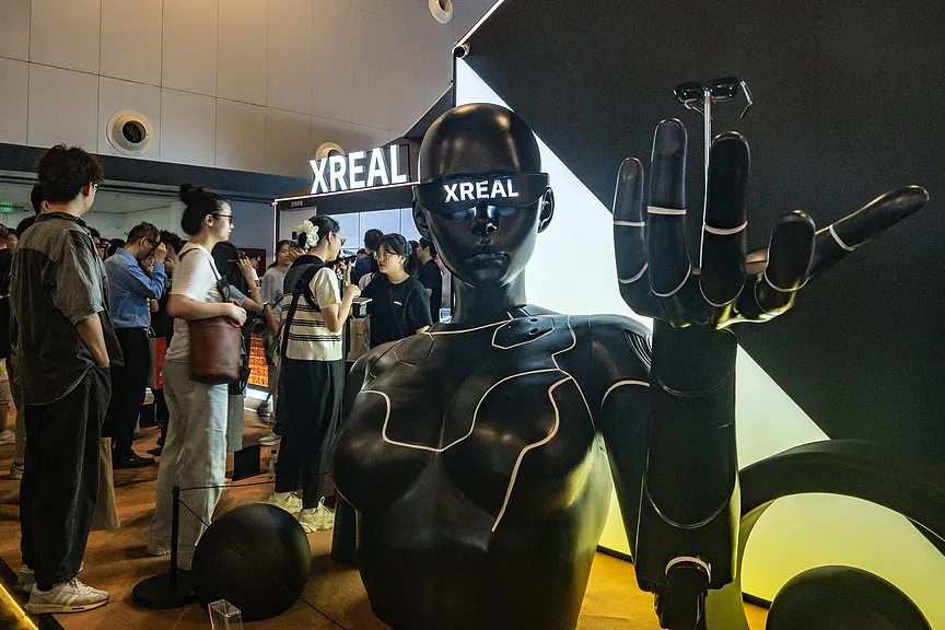 Google и Xreal представят проект за AI очила