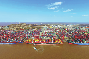 Шанхайското пристанище е на път към рекордна година