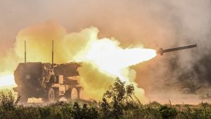 Тайван започва преглед на законопроекта за отбраната, тъй като конкуриращите се предложения разкриват разделения