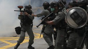 Уволнението на учител заради забележки срещу полицията е разумно, постановява апелативният съд